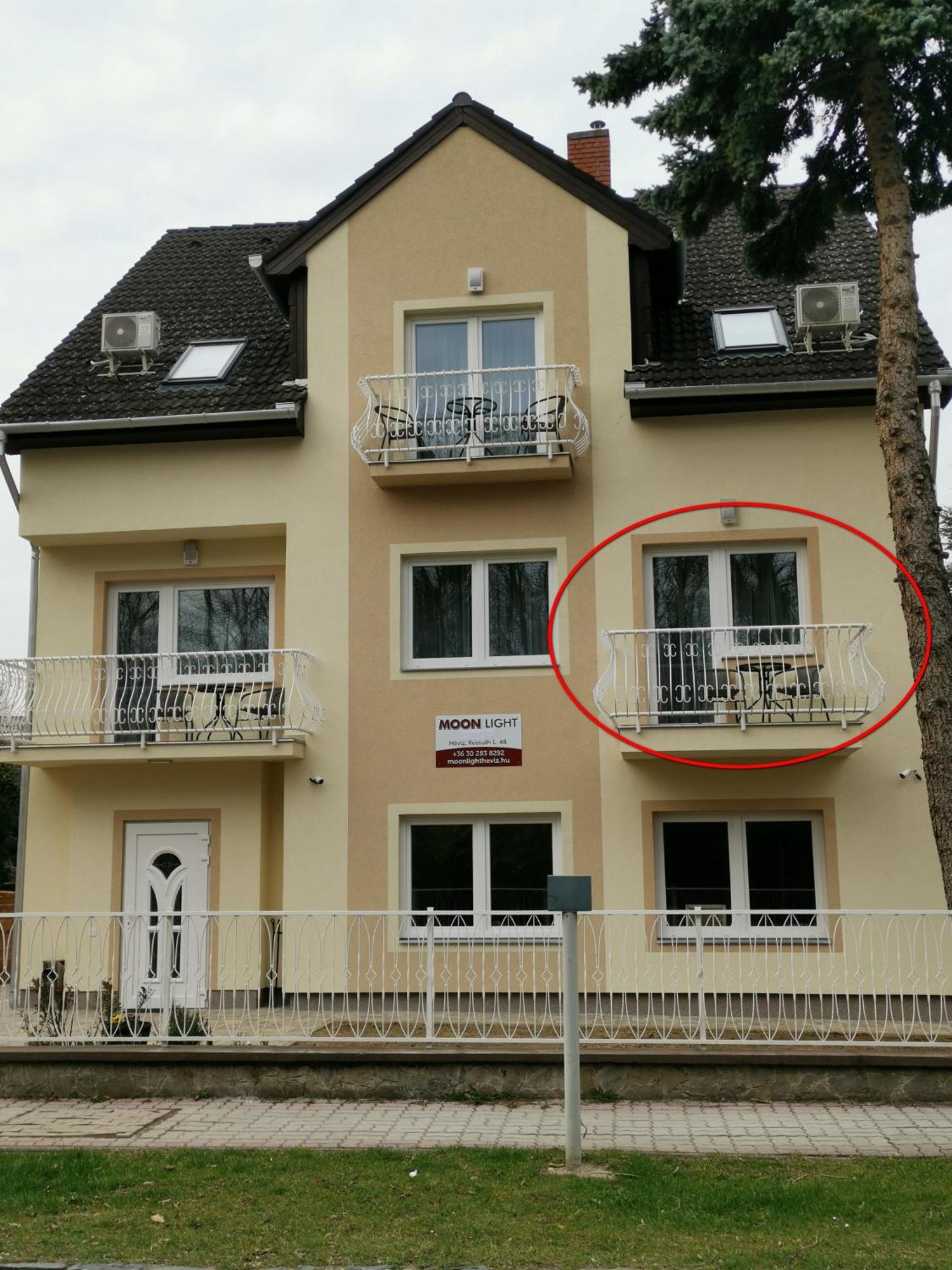 Moon Light Apartment Heviz Exterior photo