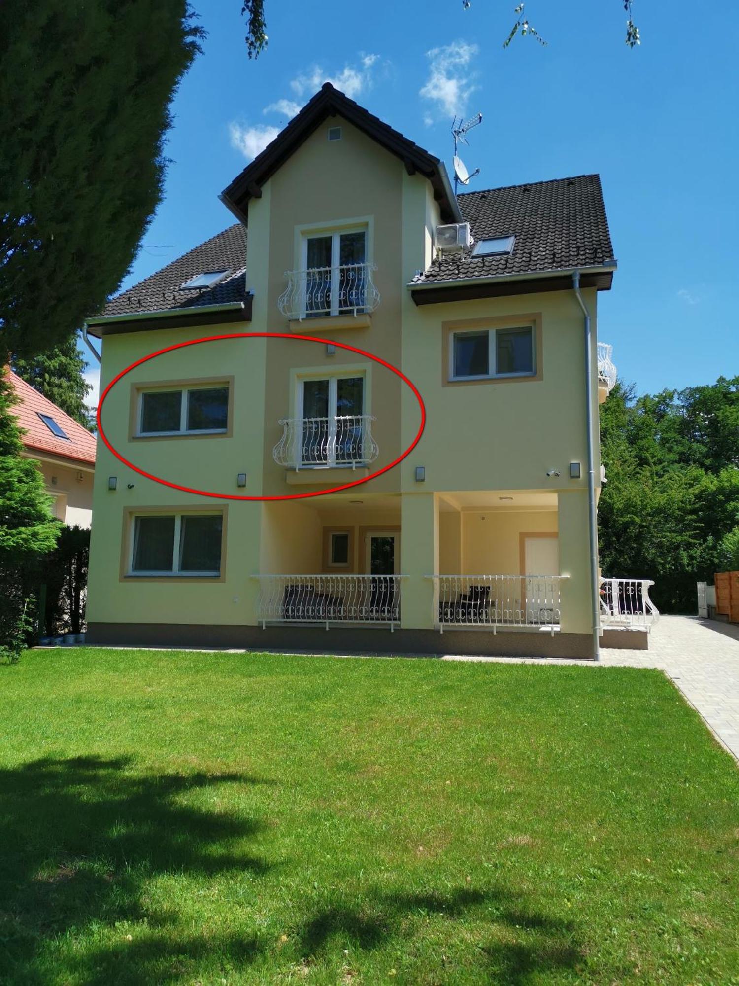 Moon Light Apartment Heviz Exterior photo