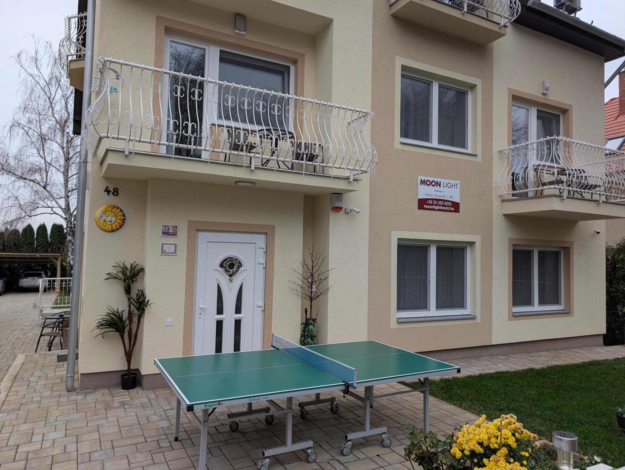 Moon Light Apartment Heviz Exterior photo