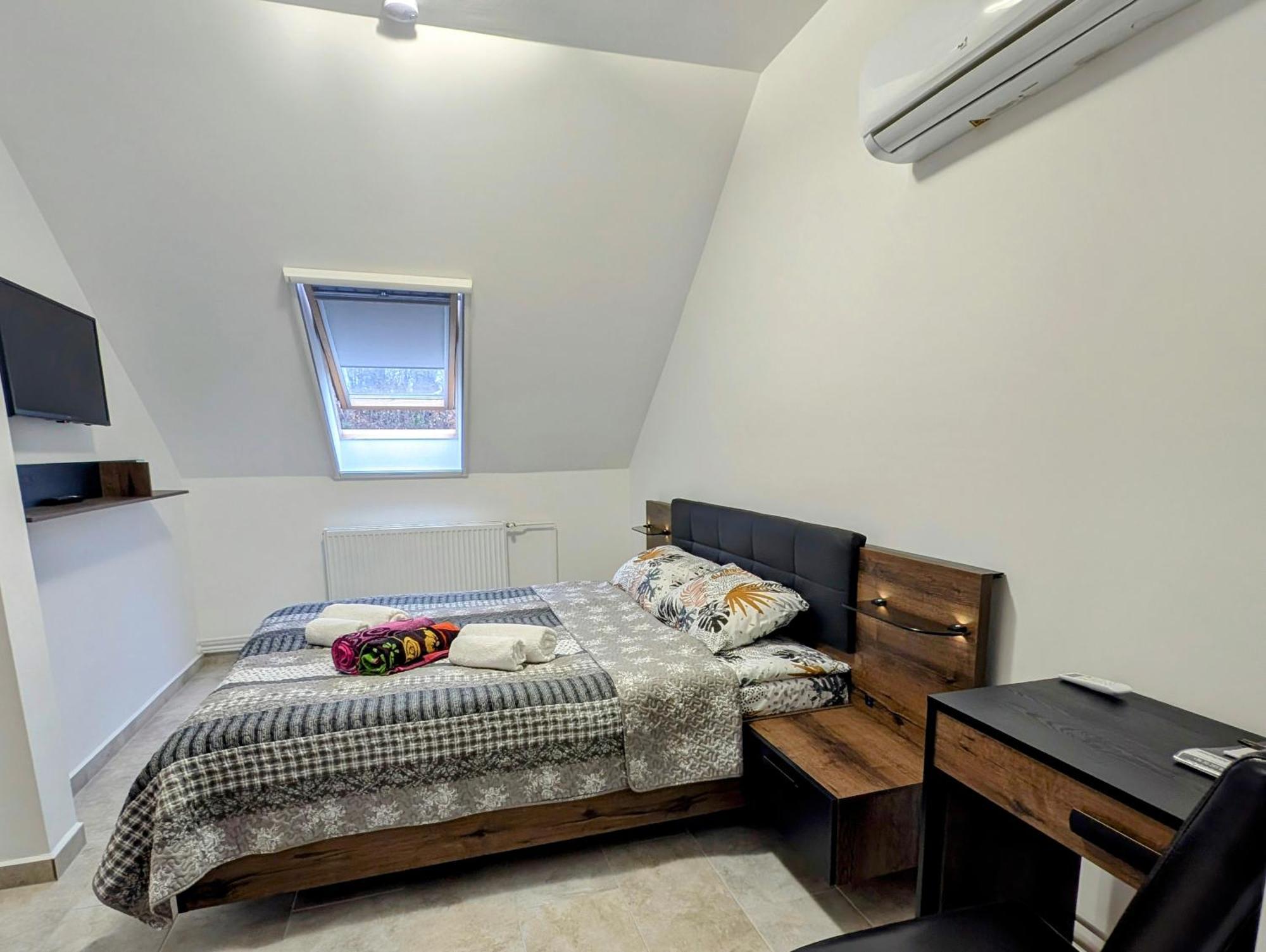 Moon Light Apartment Heviz Exterior photo